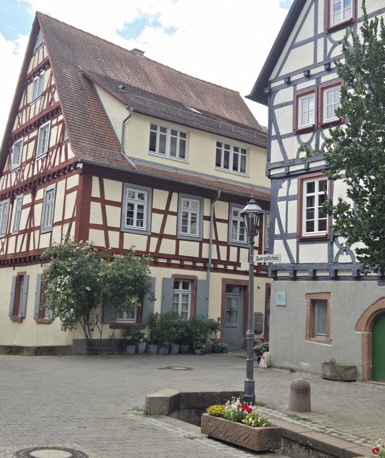 Romantische Gassen im Gerberbachviertel in Weinheim