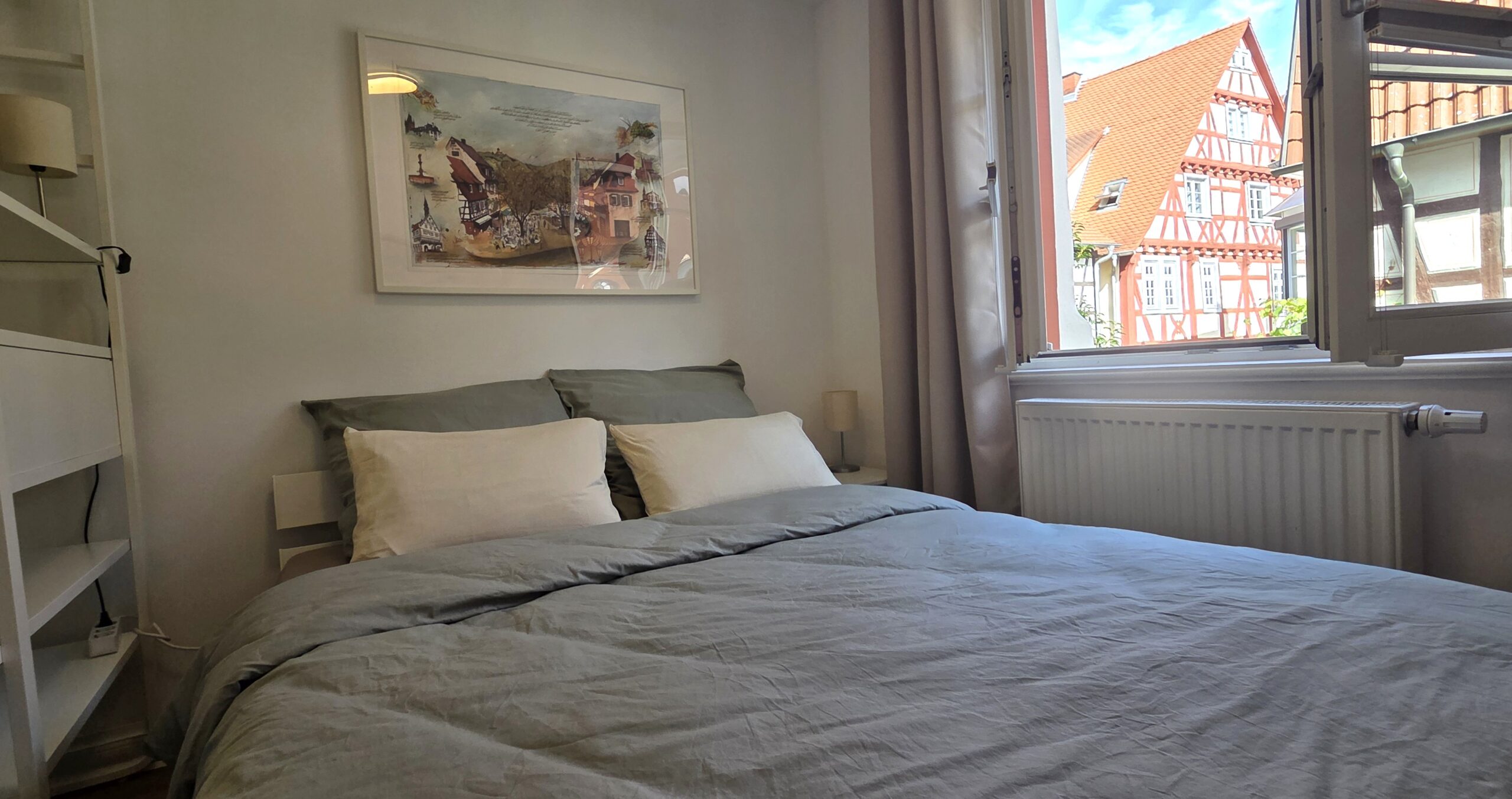 Schlafecke mit Aussicht Gerberbachviertel Ferienwohnung Altstadtperle